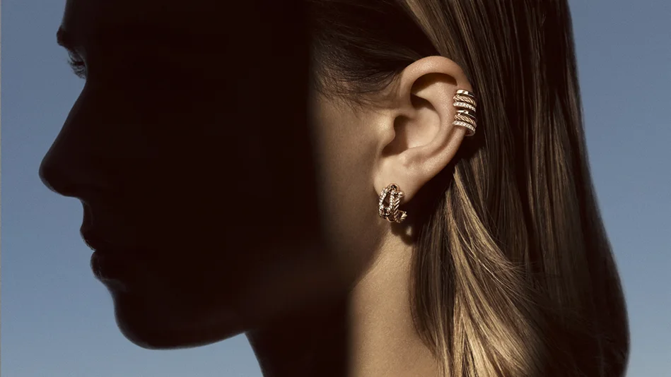 George Jason Organik Çizgileri Yeniden Yaratıyor